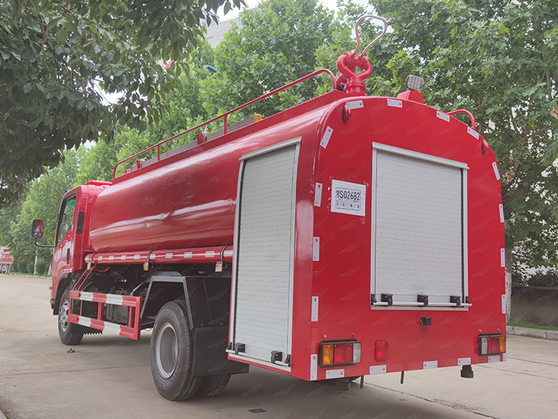 Isuzu 700p Fire Sprinkler