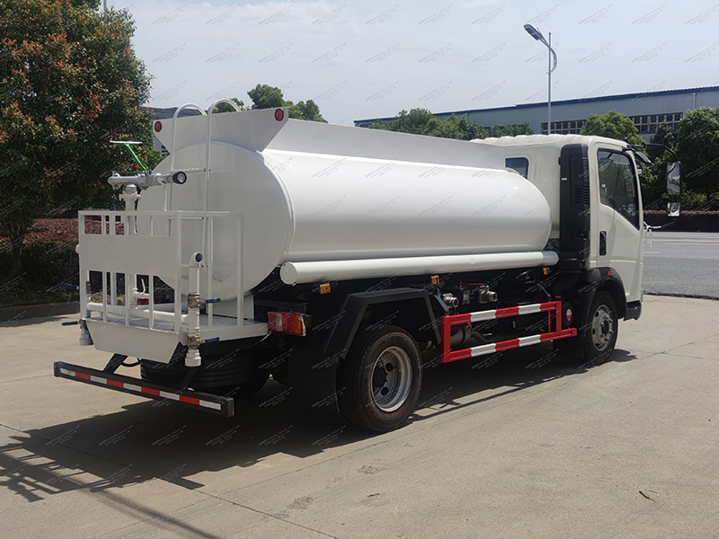 Howo 4x2 Kubikmeter Wassertankwagen