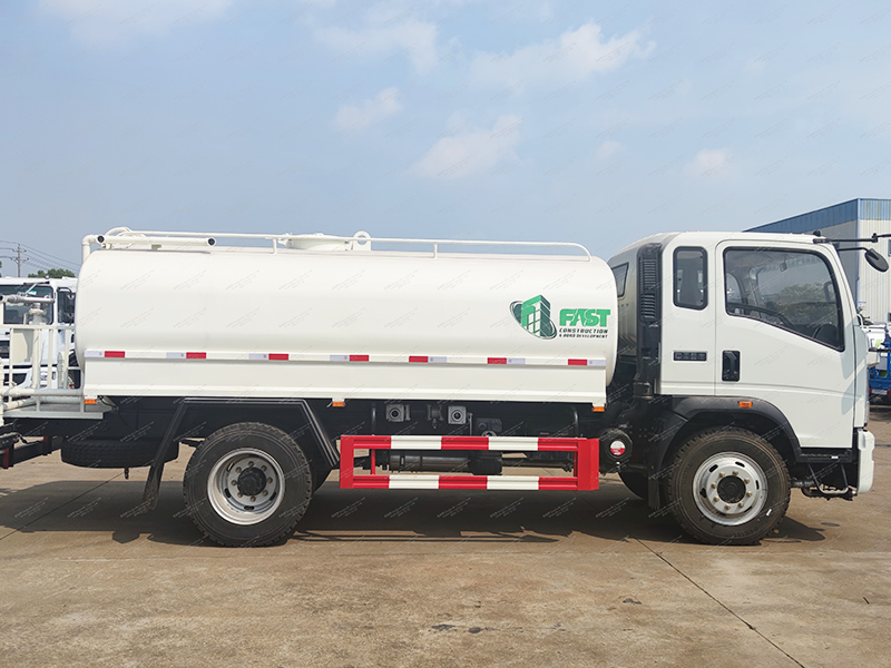 Howo 4x2 5 Kubikmeter Watertank -LKW