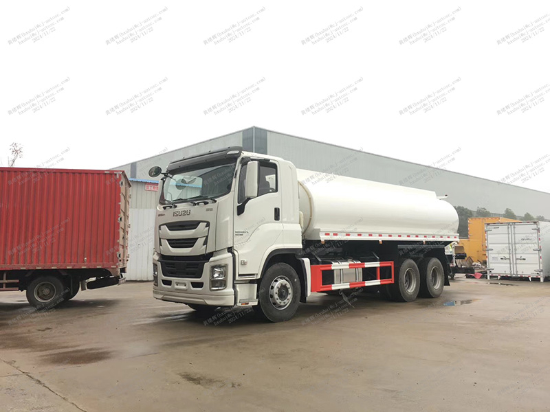 Isuzu 4x2 Sprinklerwagen